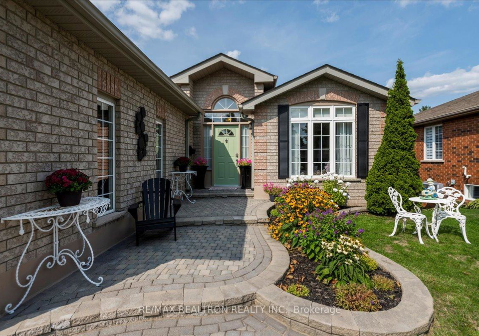 44-columbia-road-barrie-ontario-s13058998