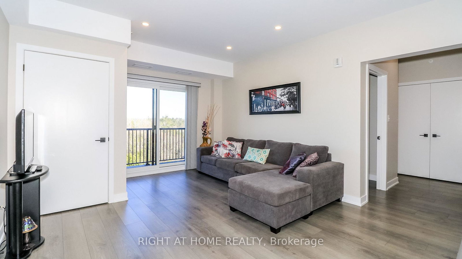 5-chef-lane-barrie-ontario-s13059396