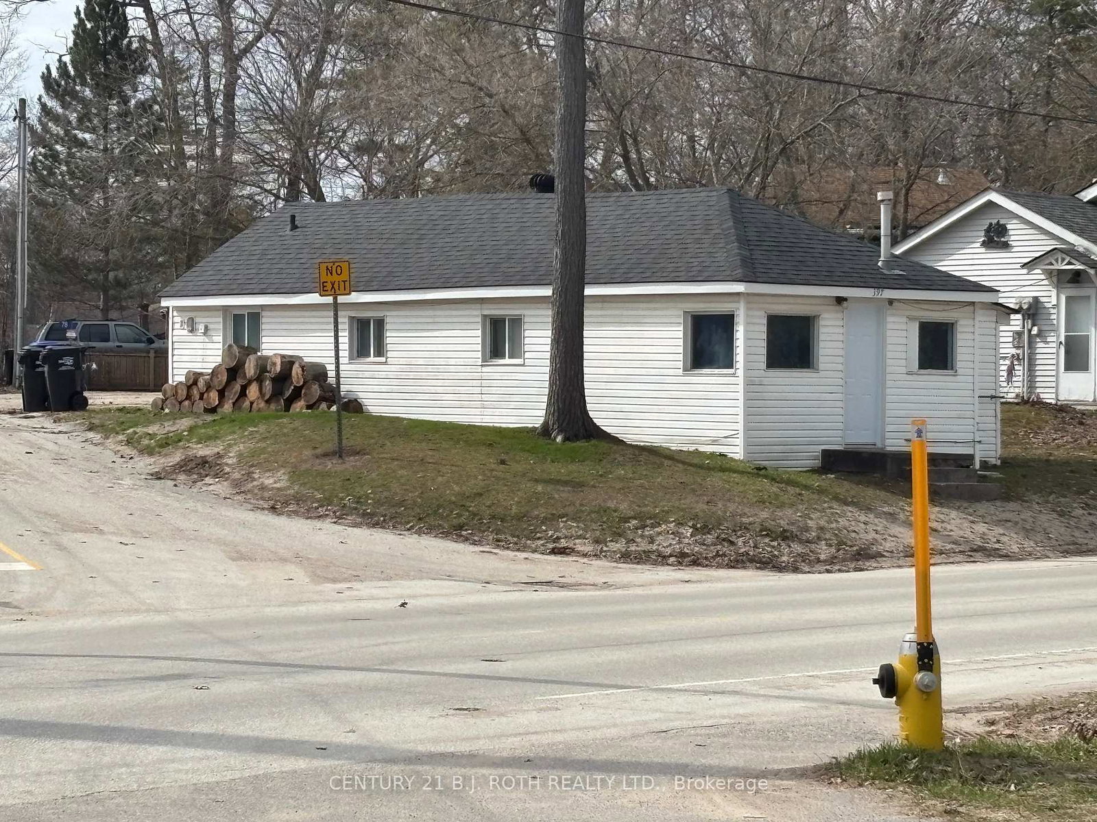 397-mosley-street-wasaga-beach-ontario-s13063462