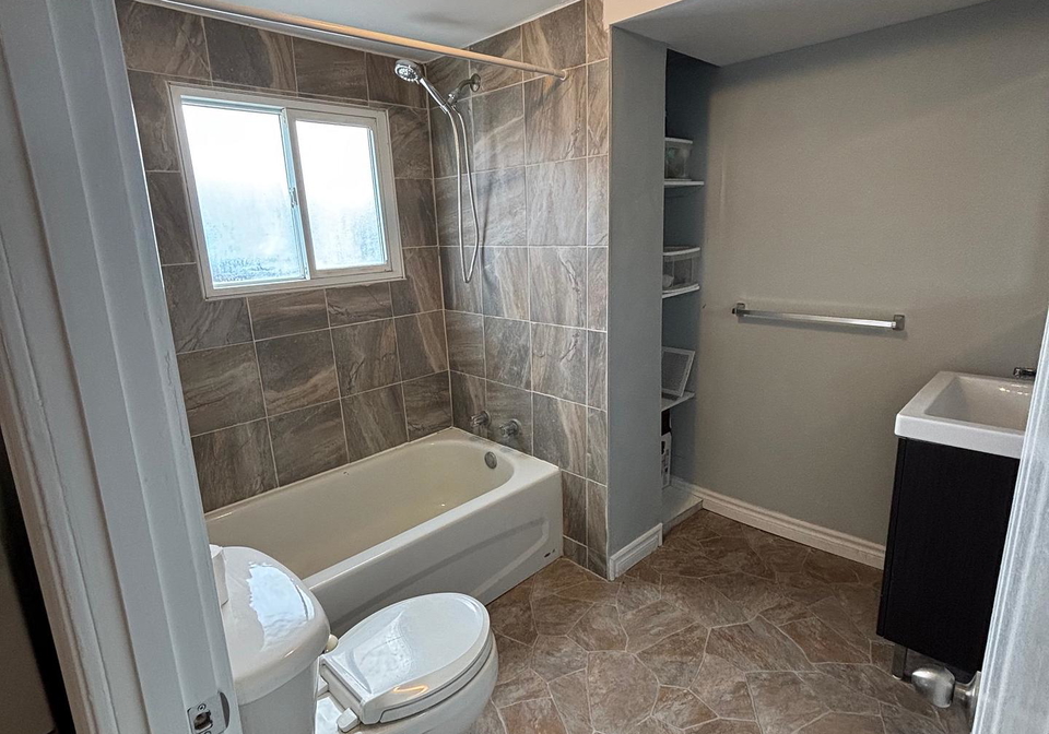 397-mosley-street-wasaga-beach-ontario-s13063462