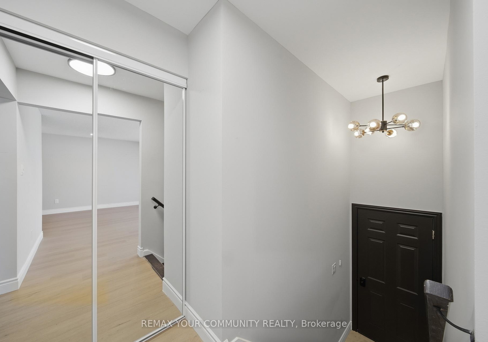 56-mcconkey-place-barrie-ontario-s13063702