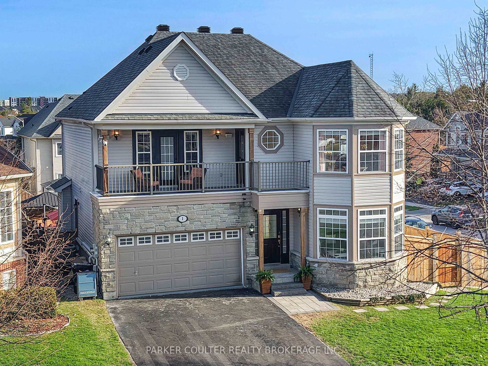 1-windsor-crescent-barrie-ontario-s13065654