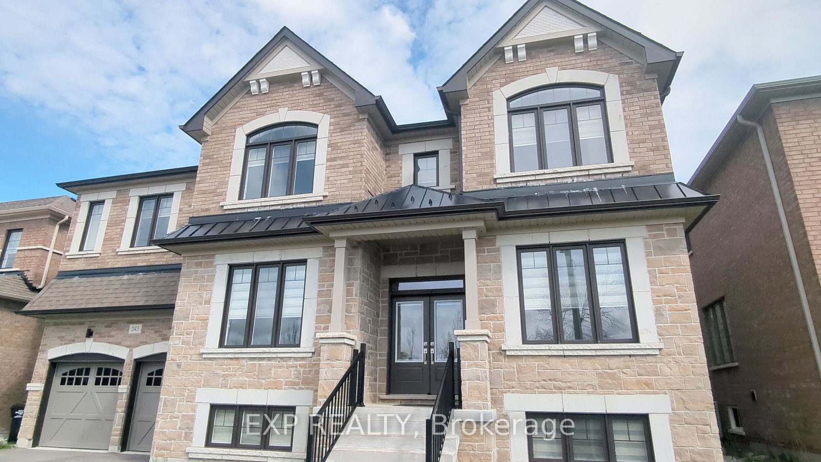 243-centre-street-clearview-ontario-s13065902