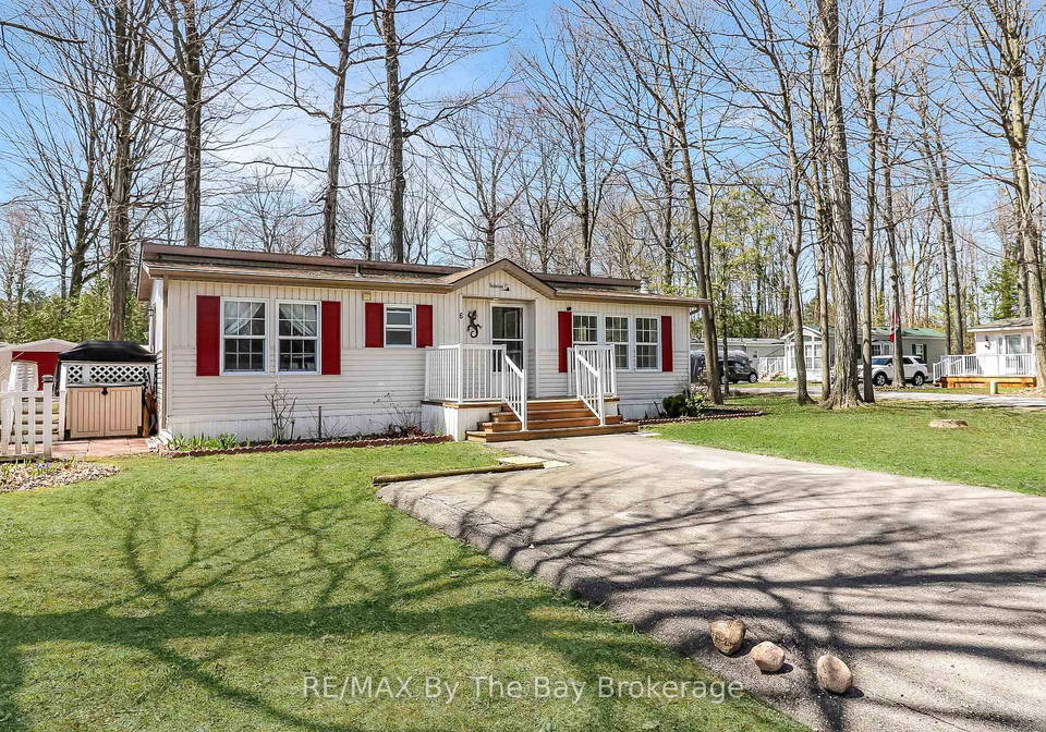 6-pacific-avenue-wasaga-beach-ontario-s13065998