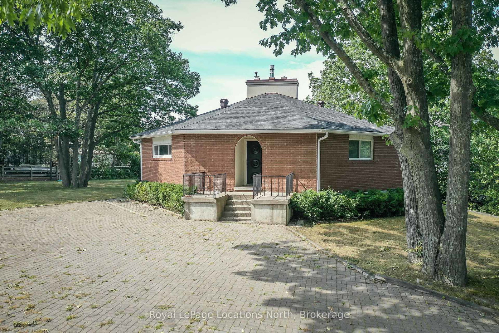 10-sunset-court-wasaga-beach-ontario-s13066992