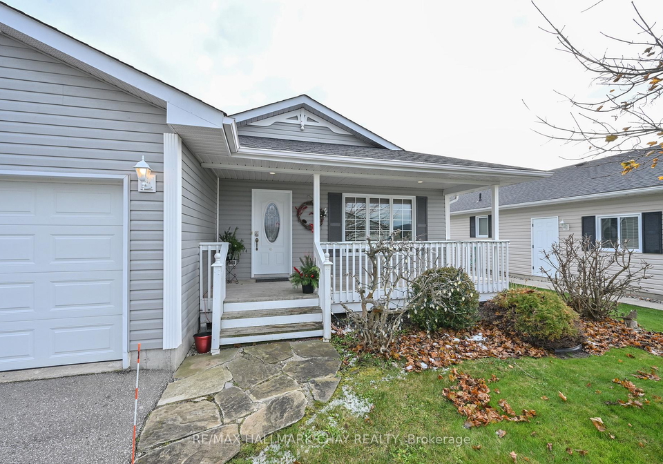 38-kentucky-avenue-wasaga-beach-ontario-s13067148
