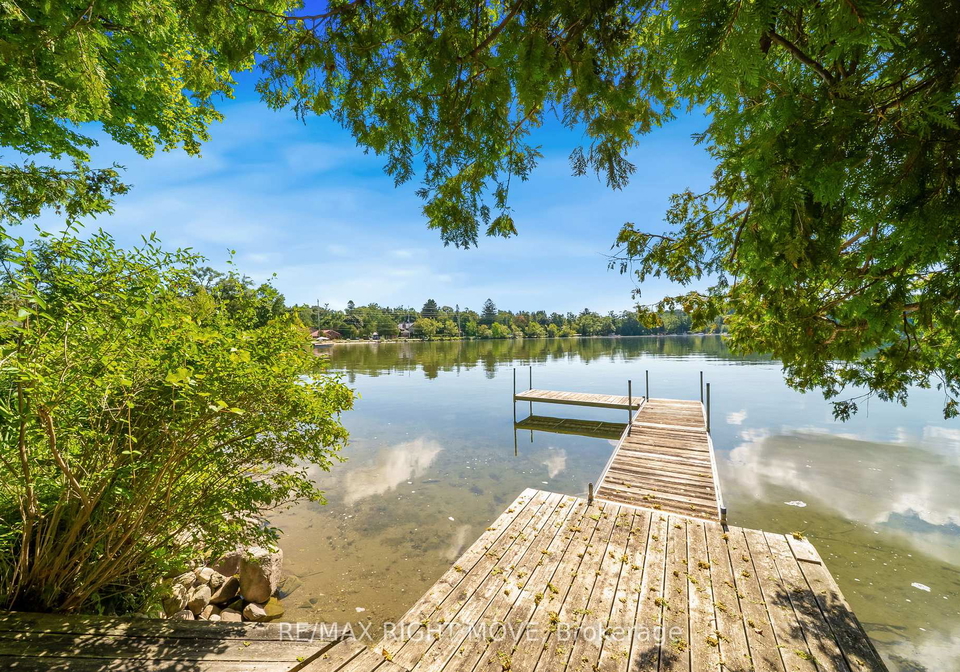 1290-a-line-15-n-oro-medonte-ontario-s13067630