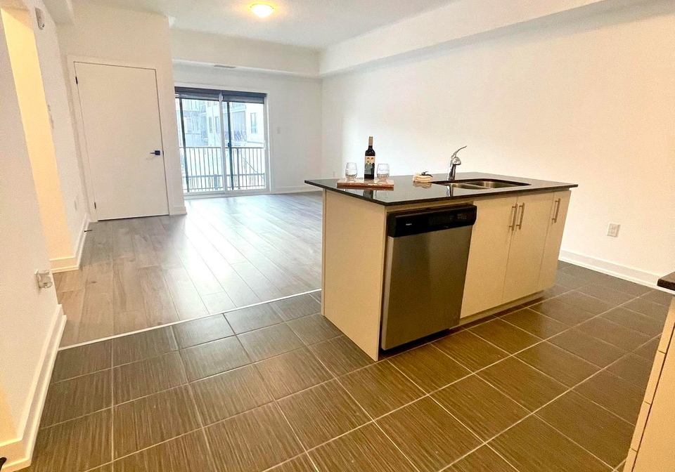 4-spice-way-barrie-ontario-s13068474