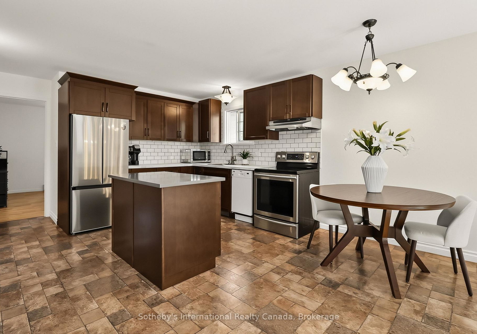 224-beech-street-clearview-ontario-s13068522