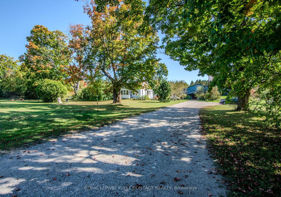 2041-flos-4-road-w-springwater-ontario-s13069148