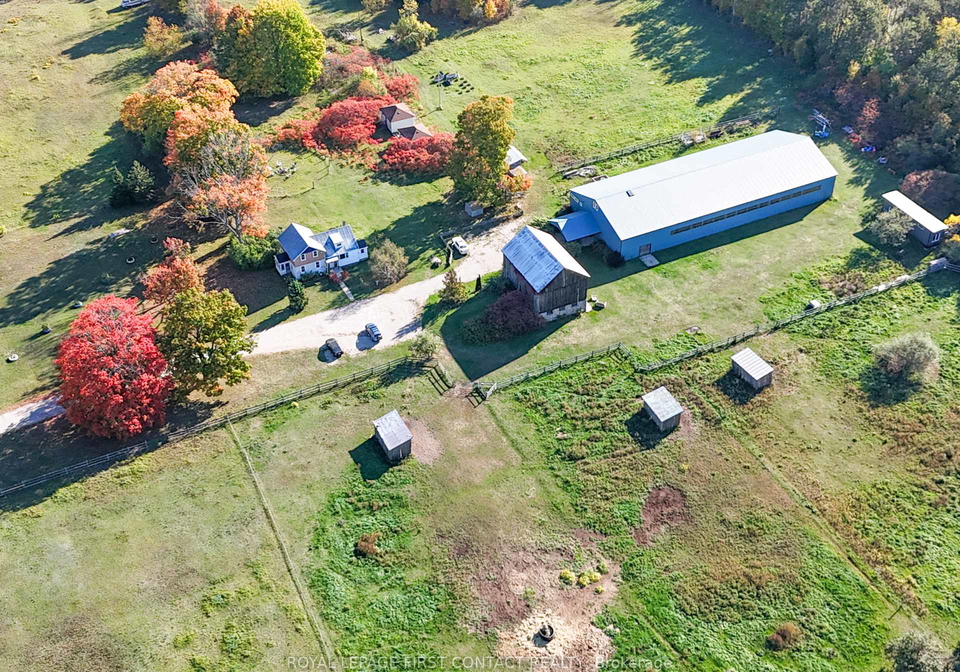2041-flos-4-road-w-springwater-ontario-s13069148