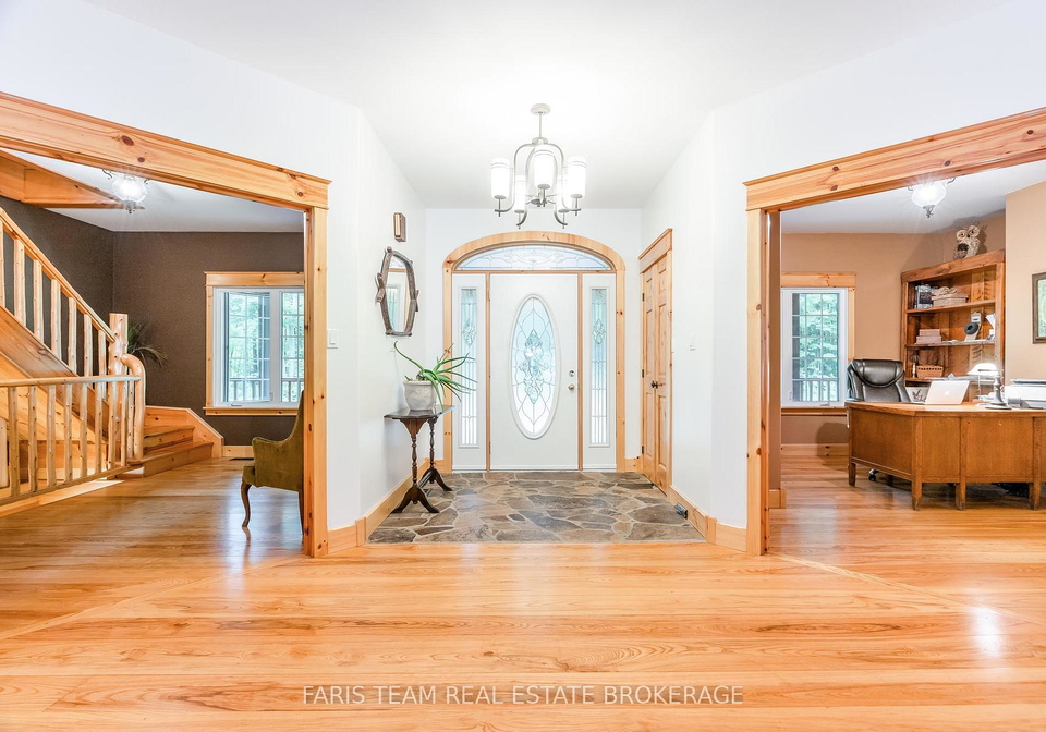 697-lafontaine-road-e-tiny-ontario-s13072304