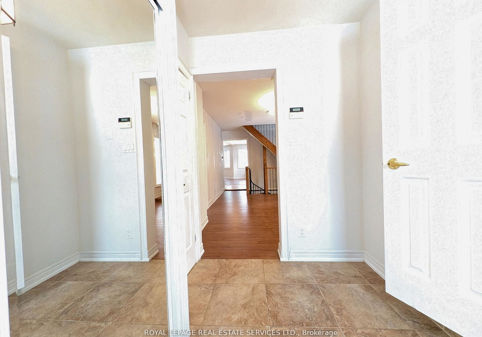 20-holgate-street-barrie-ontario-s13074178