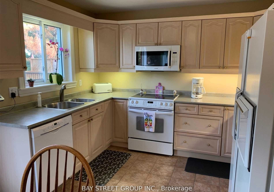 76-mayfair-drive-barrie-ontario-s13075238