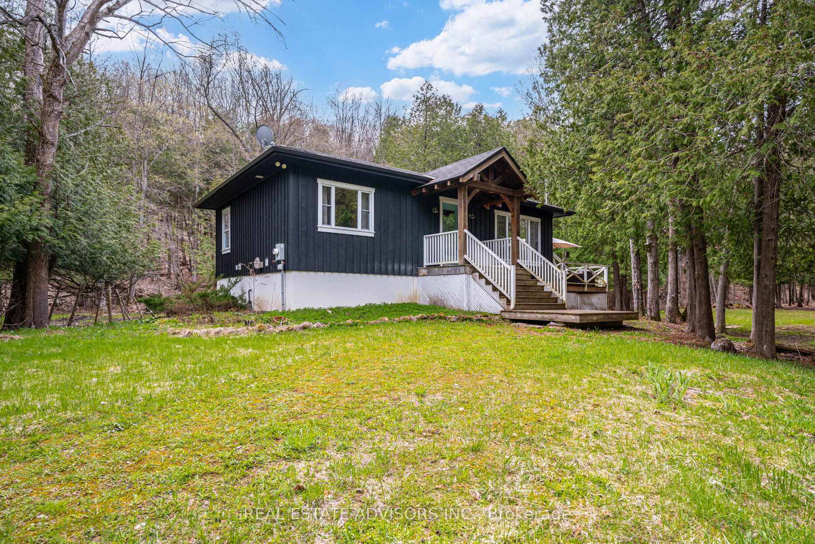 9387-county-road-9-clearview-ontario-s13075986