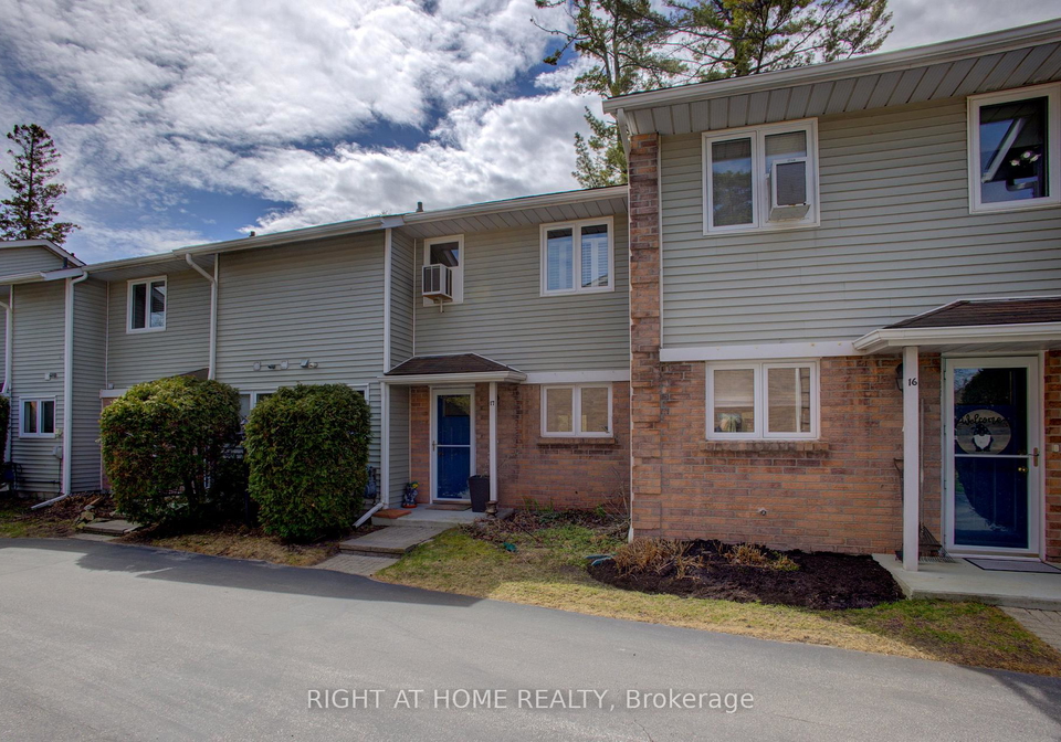 39-28th-street-s-wasaga-beach-ontario-s13076970