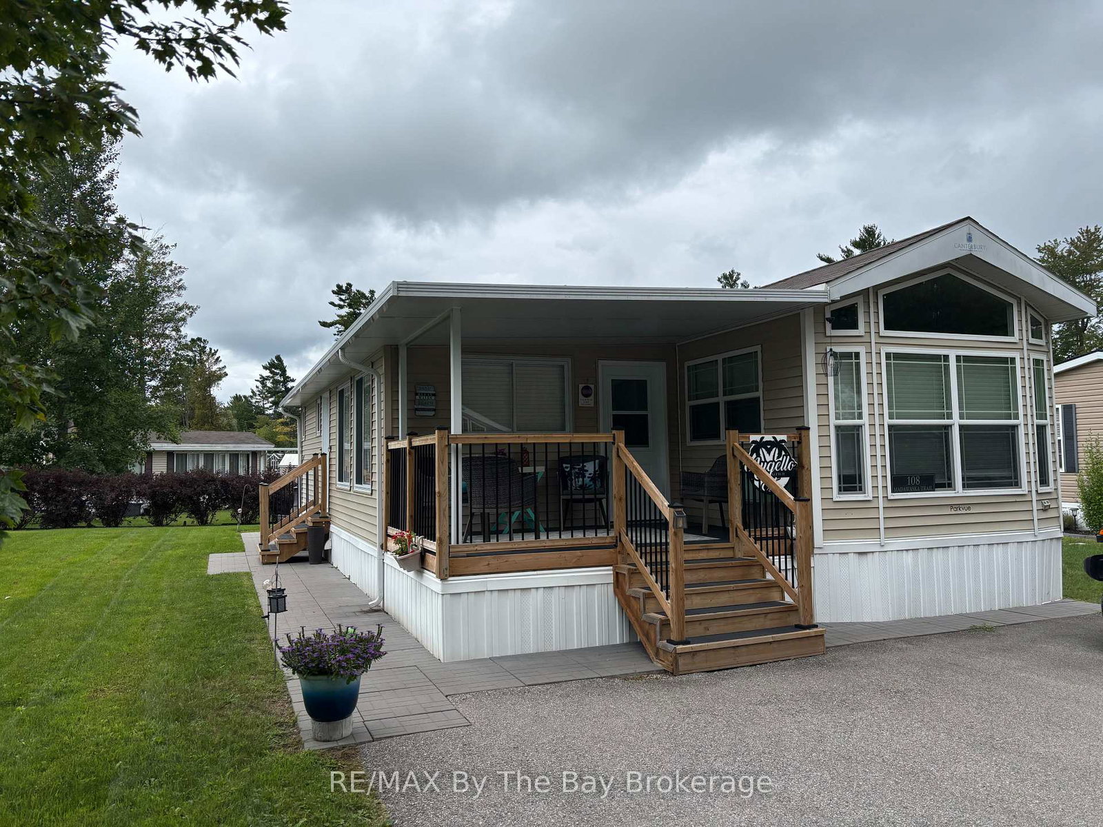108-madawaska-trail-wasaga-beach-ontario-s13077726