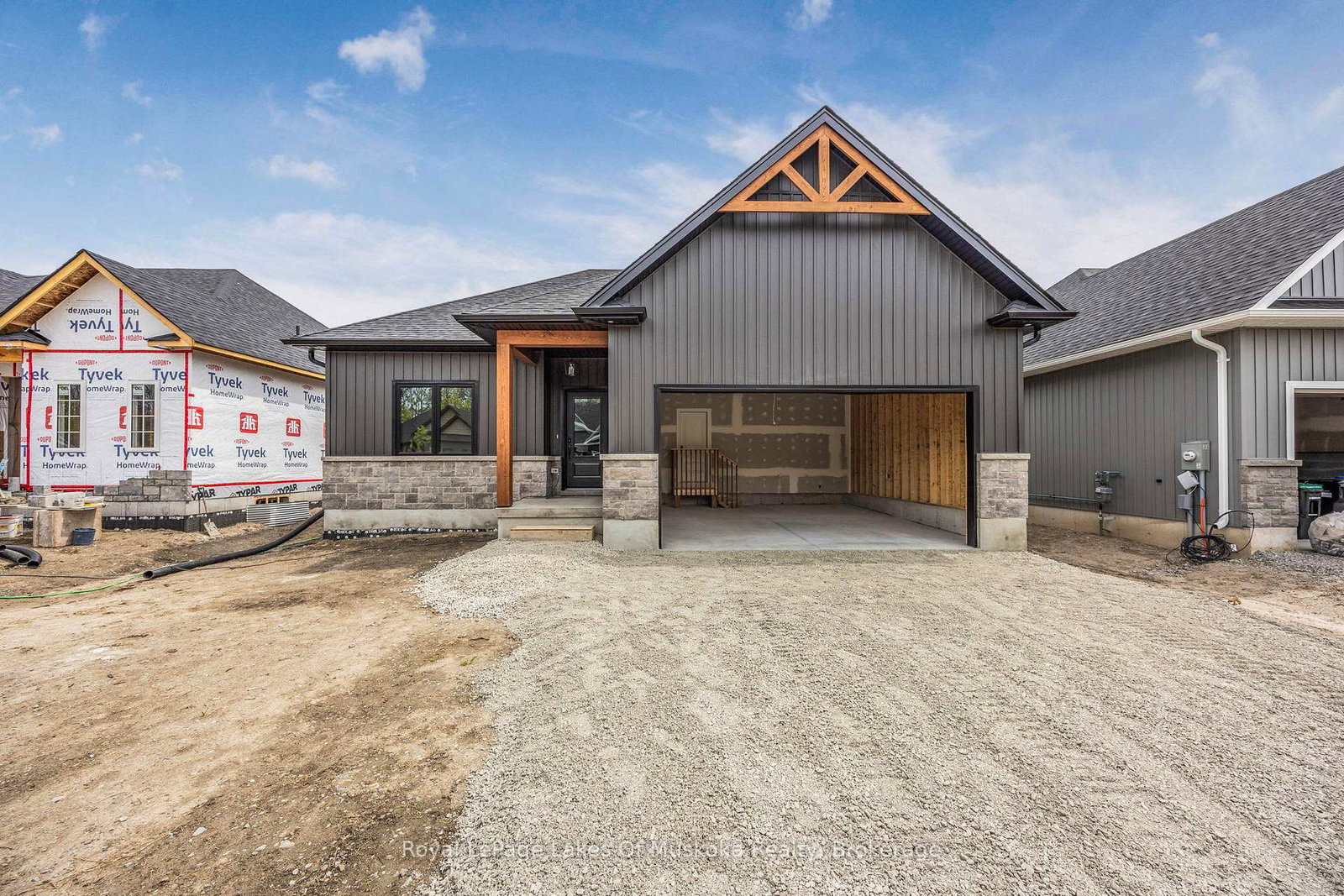 120-brandon-avenue-severn-ontario-s13079116