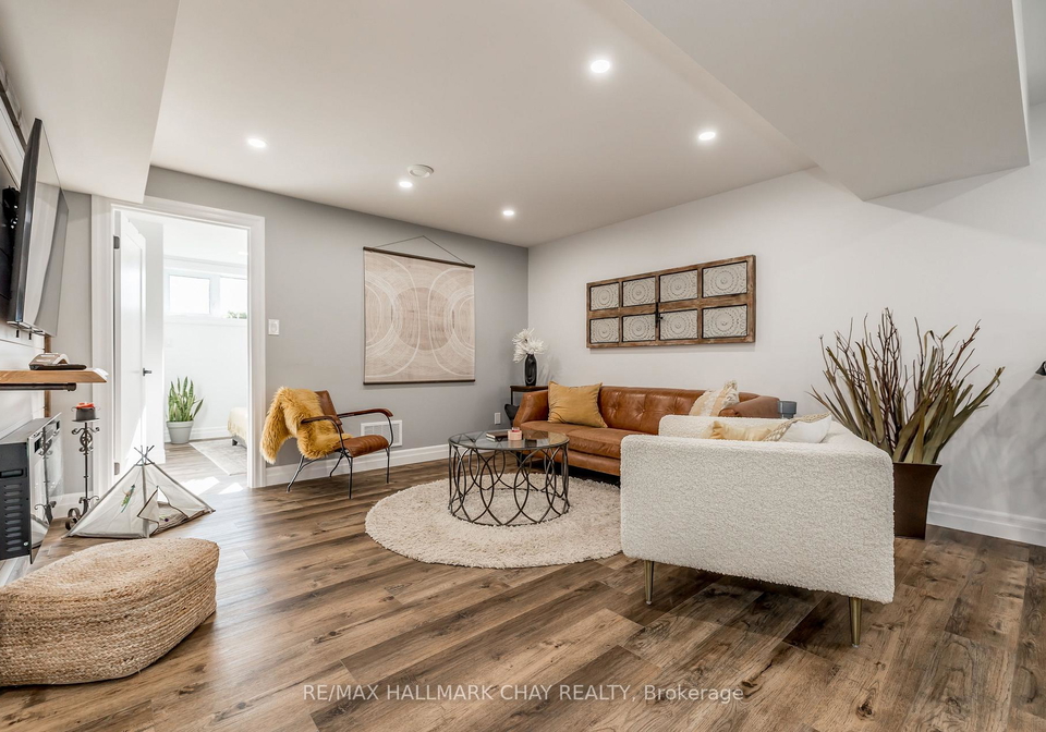 3742-horseshoe-valley-road-w-springwater-ontario-s13080184