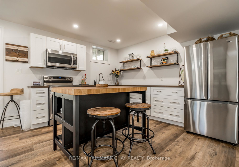 3742-horseshoe-valley-road-w-springwater-ontario-s13080184