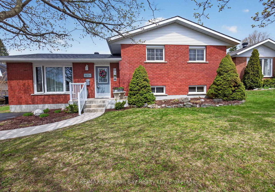 32-bonaventure-place-penetanguishene-ontario-s13080208