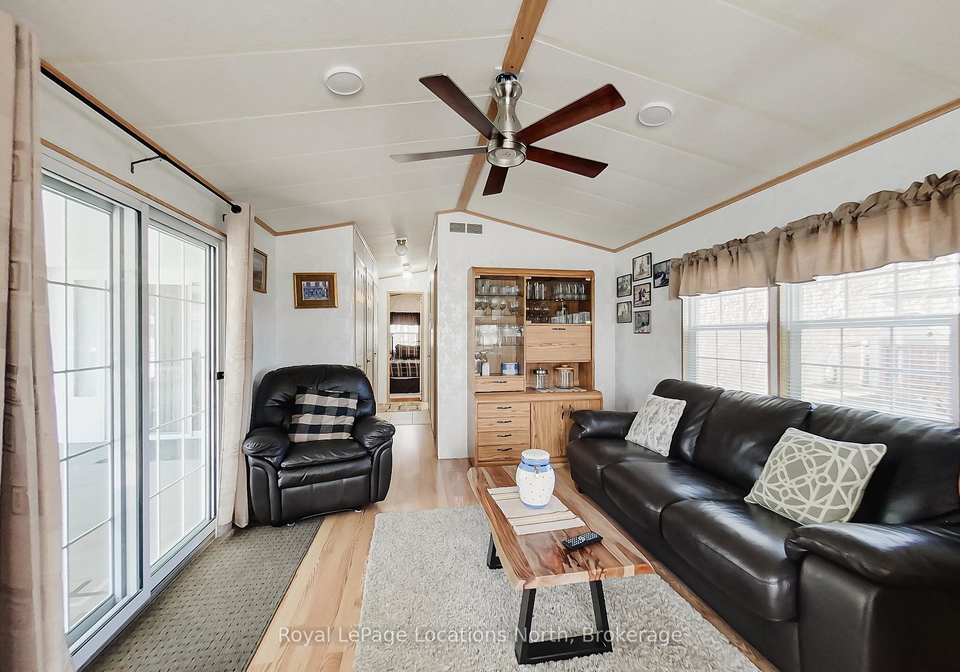 2-wasaga-pines-lane-e-springwater-ontario-s13080762