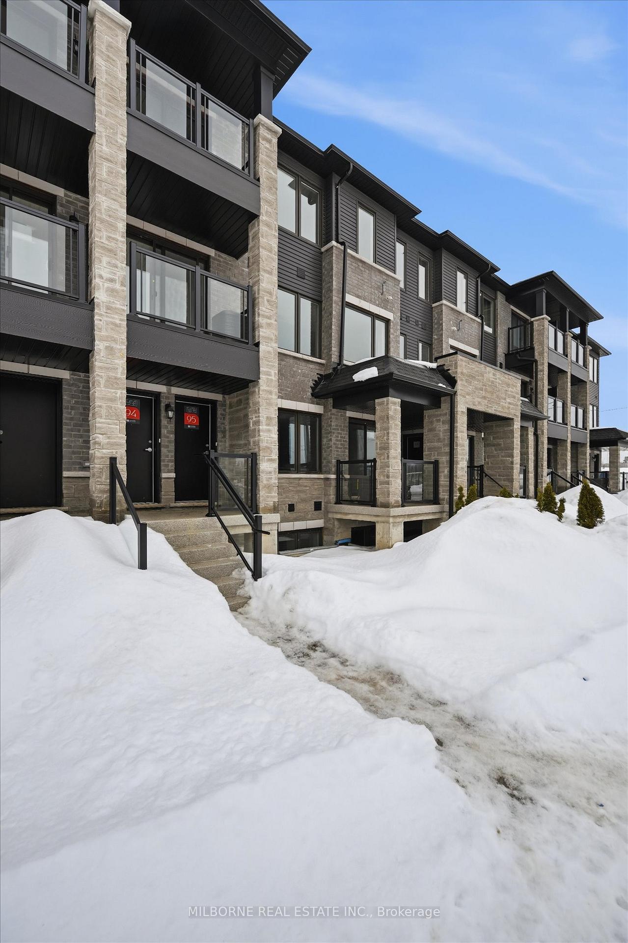 15-appletree-lane-barrie-ontario-s13080800