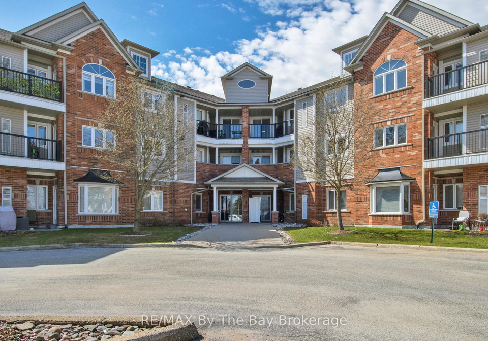 16-westbury-road-wasaga-beach-ontario-s13081560