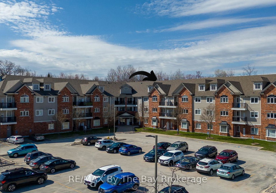16-westbury-road-wasaga-beach-ontario-s13081560