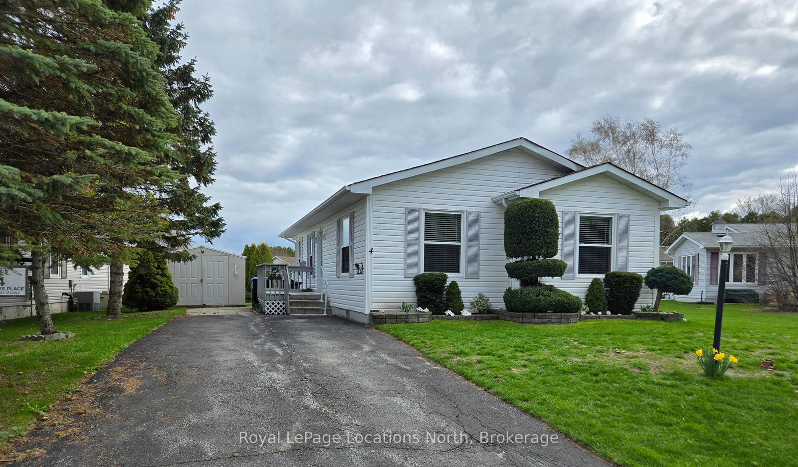 4-st-james-place-wasaga-beach-ontario-s13081644