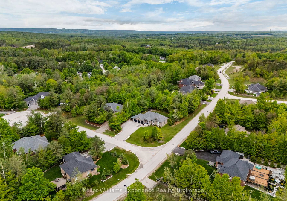 1-topaz-court-oro-medonte-ontario-s13083342