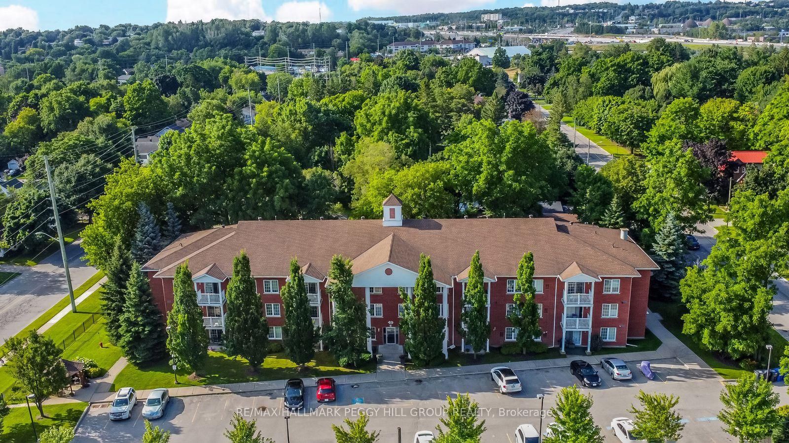 49-jacobs-terrace-barrie-ontario-s13083578