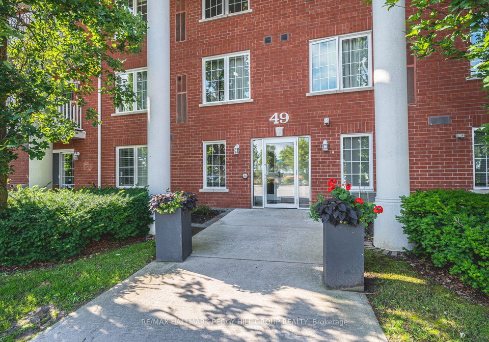 49-jacobs-terrace-barrie-ontario-s13083578