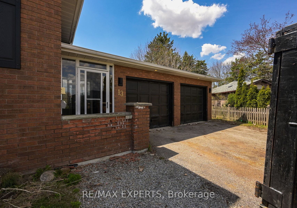 13-oriole-court-barrie-ontario-s13084798