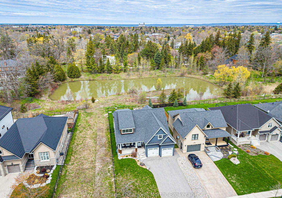 109-findlay-drive-collingwood-ontario-s13086028