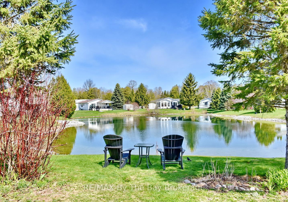 16-indiana-avenue-wasaga-beach-ontario-s13089434