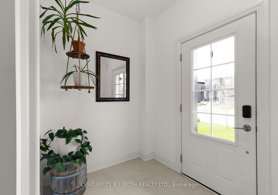 29-alaskan-heights-barrie-ontario-s13092924
