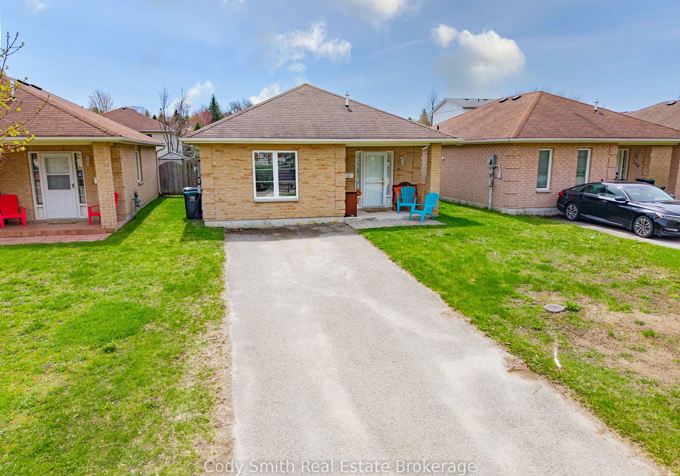 247-yonge-street-midland-ontario-s13093552