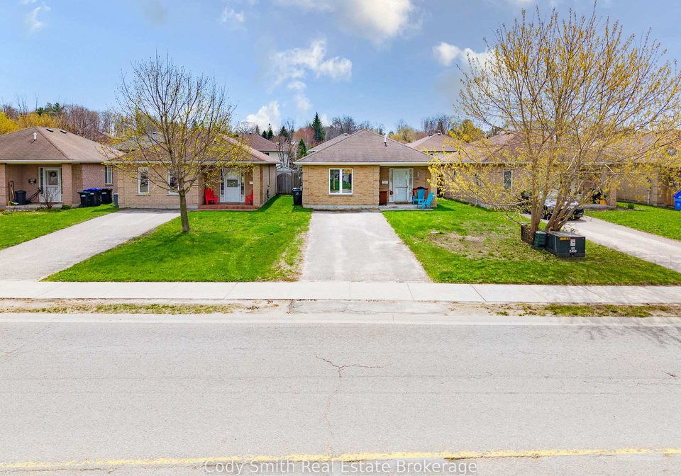 247-yonge-street-midland-ontario-s13093552