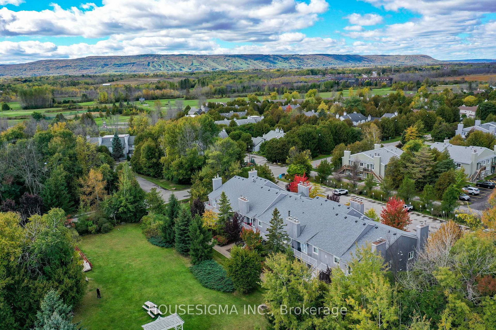 11-dawson-drive-collingwood-ontario-s13094370