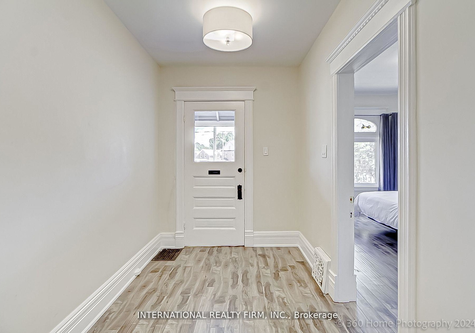 304-innisfil-street-barrie-ontario-s13095462