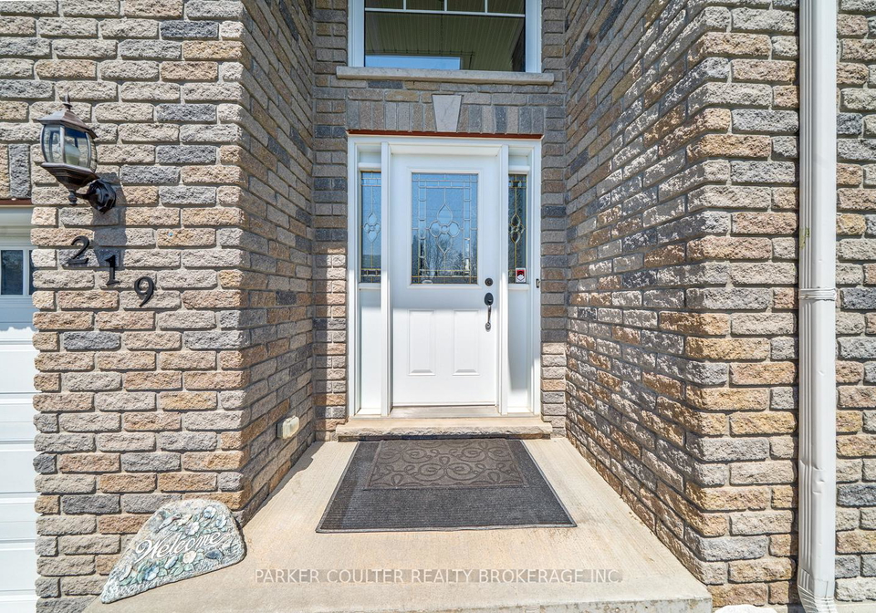 219-centre-street-clearview-ontario-s13097986