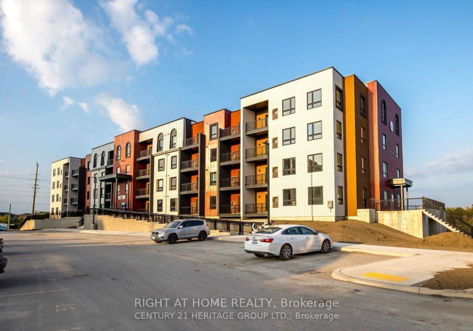 1-chef-lane-barrie-ontario-s13099198