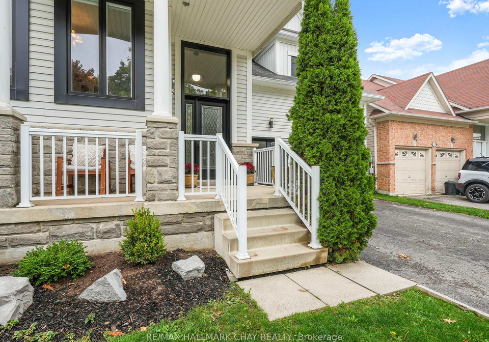 102-diana-way-barrie-ontario-s13099850
