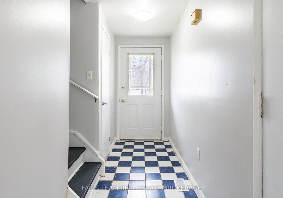 139-burns-circle-barrie-ontario-s13101602