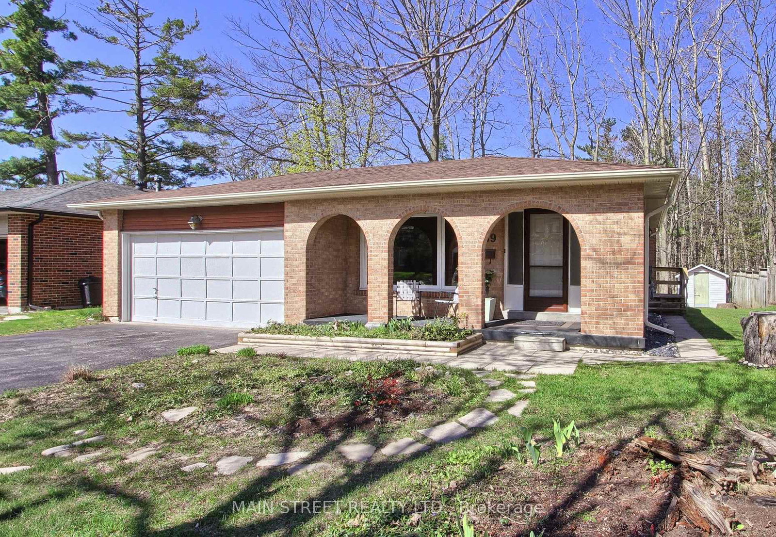 189-browning-trail-barrie-ontario-s13102784
