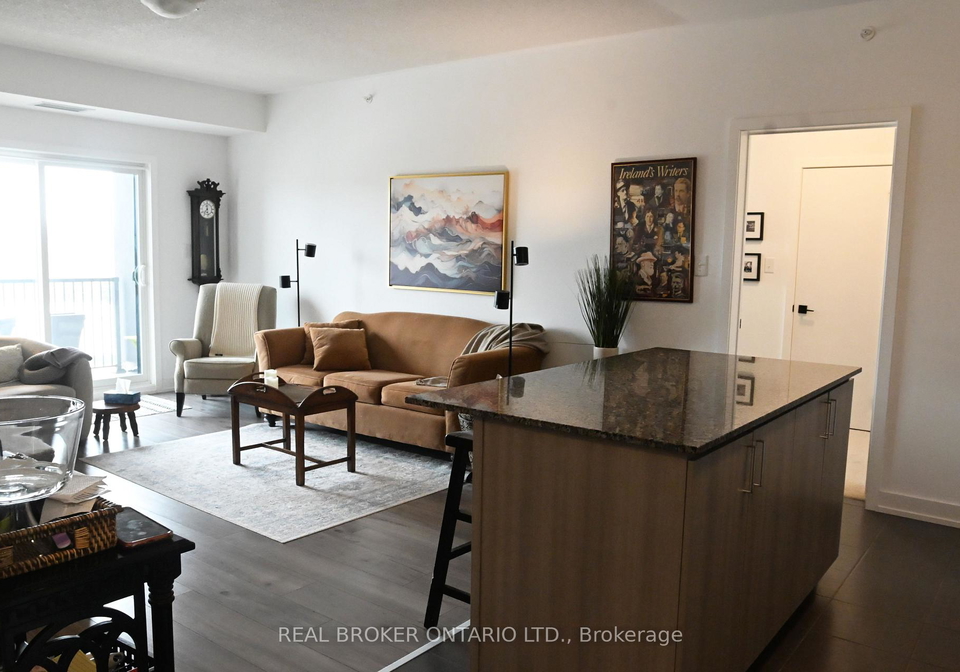 4-spice-way-barrie-ontario-s13104346