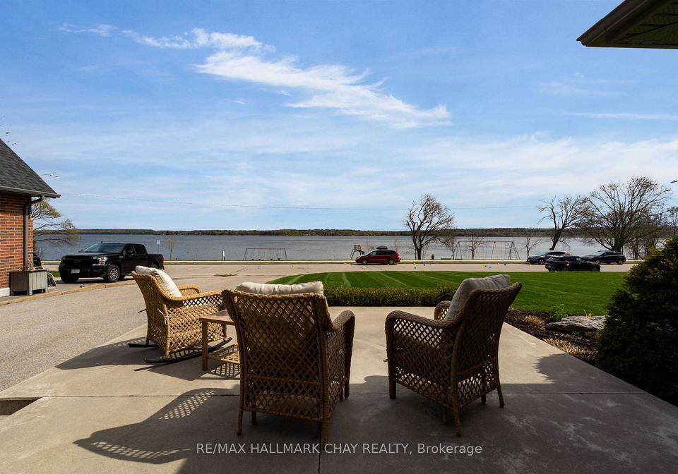 68-kempenfelt-drive-barrie-ontario-s13105876