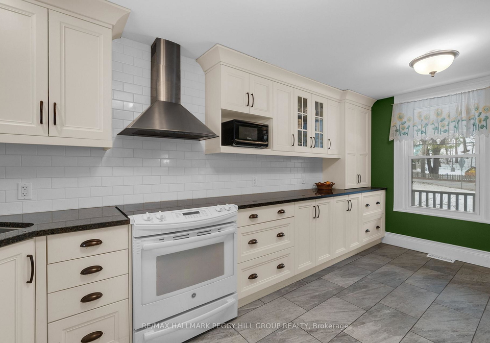 90-doran-road-springwater-ontario-s13107514