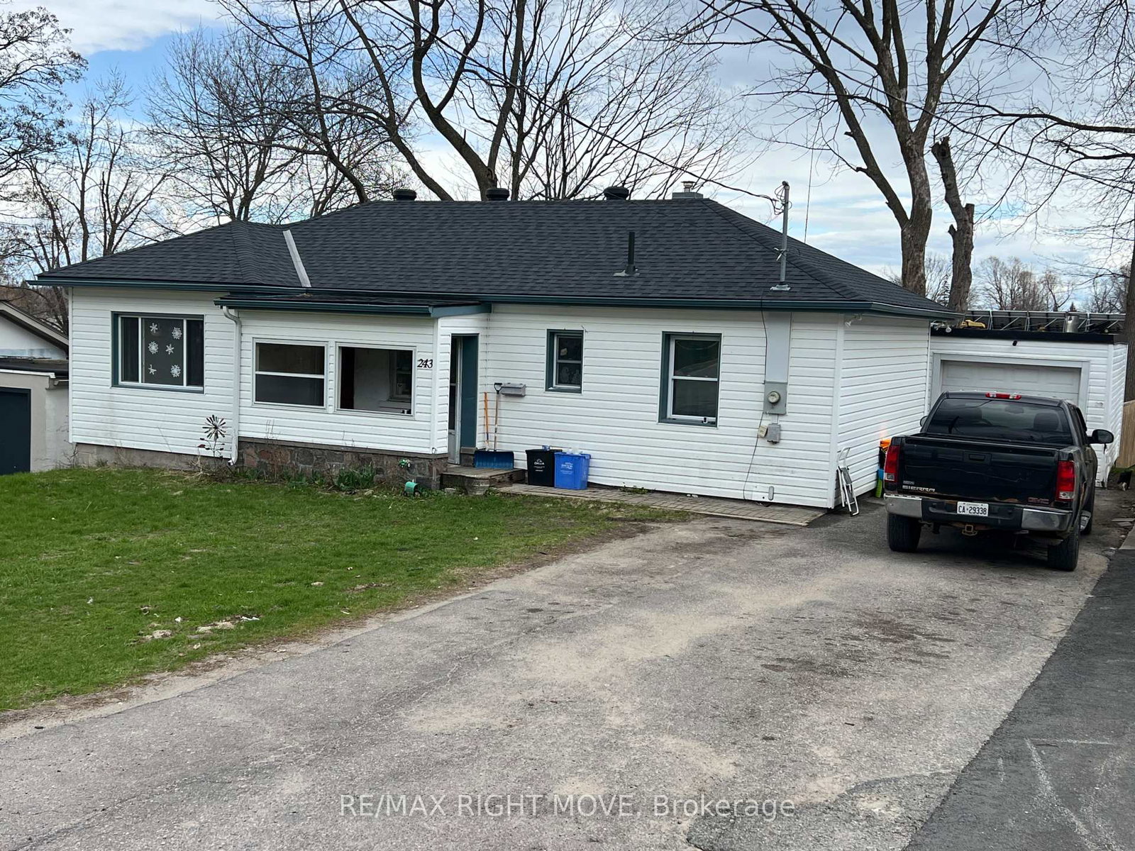 243-mc-kinnell-street-orillia-ontario-s13109318